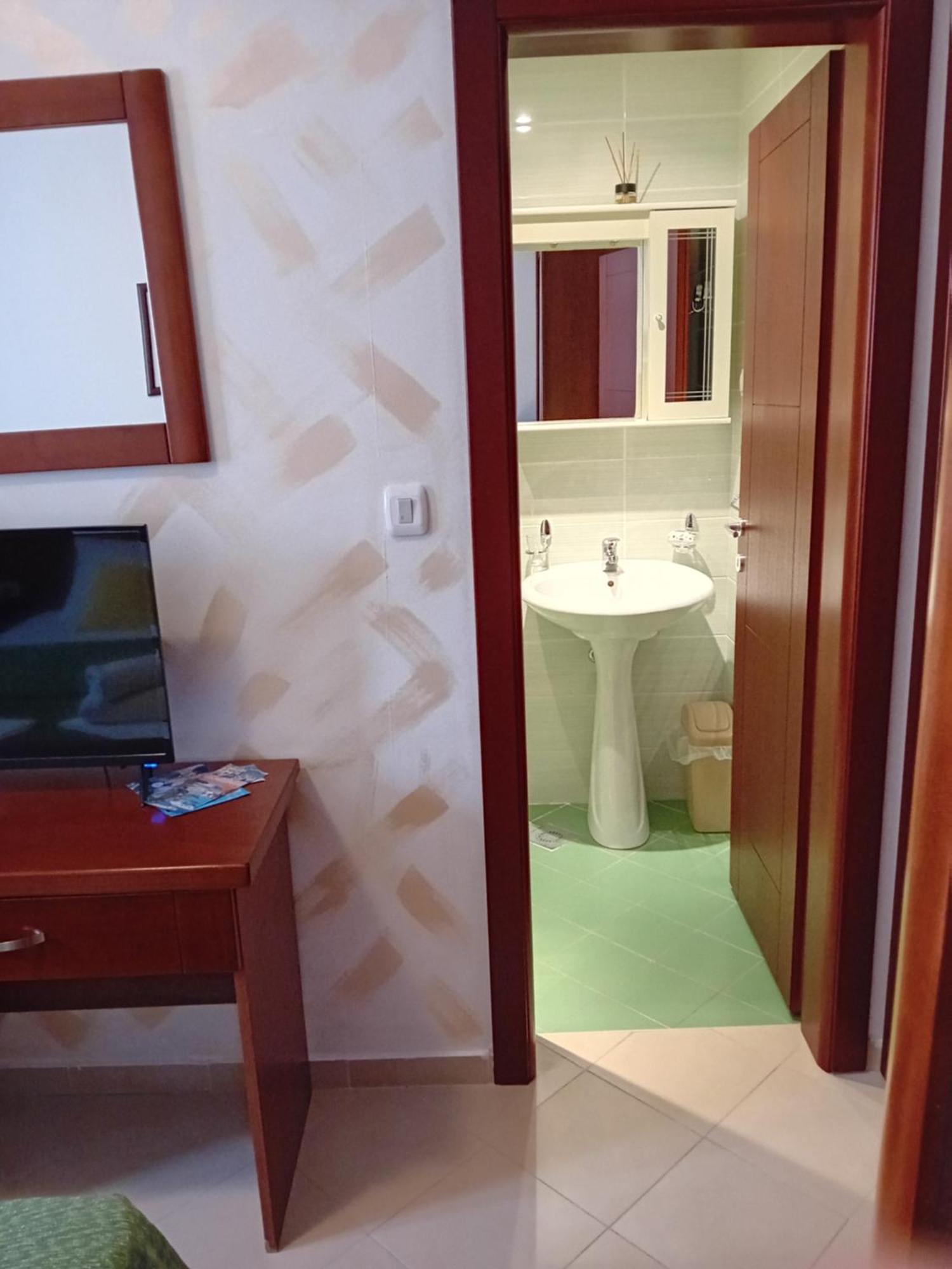Apartments Krapina Lux Budva Exterior photo