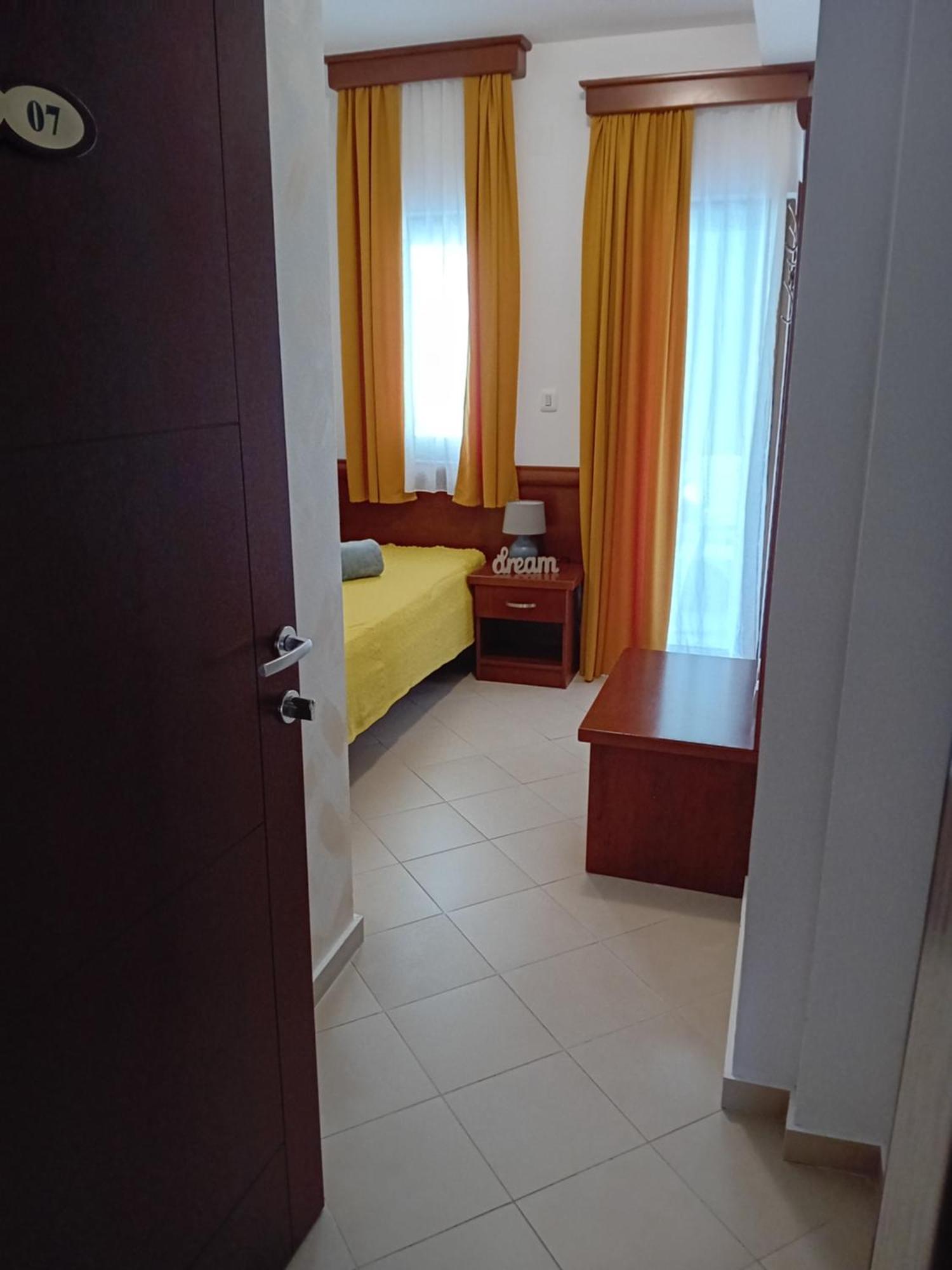 Apartments Krapina Lux Budva Exterior photo