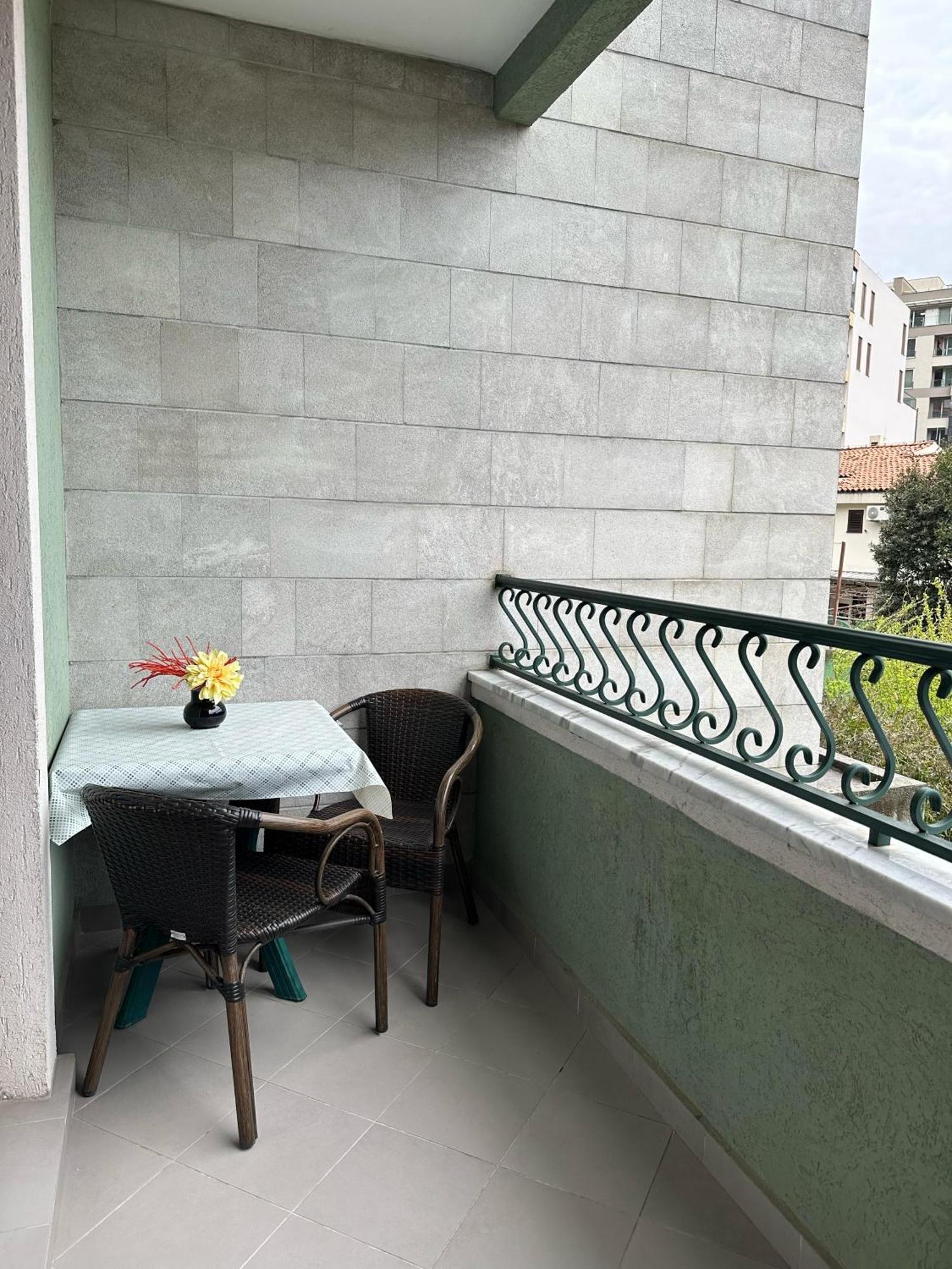 Apartments Krapina Lux Budva Exterior photo