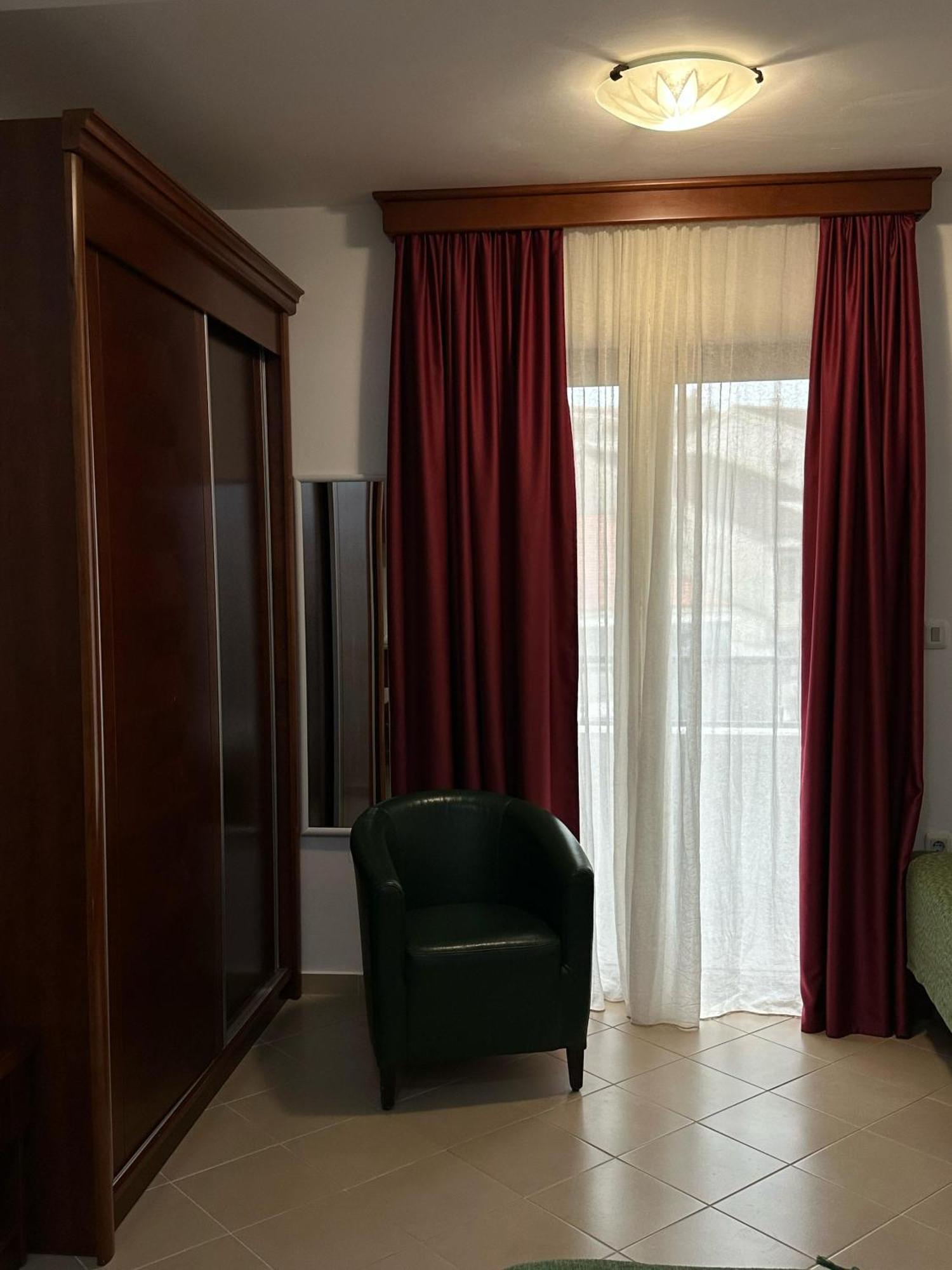 Apartments Krapina Lux Budva Exterior photo